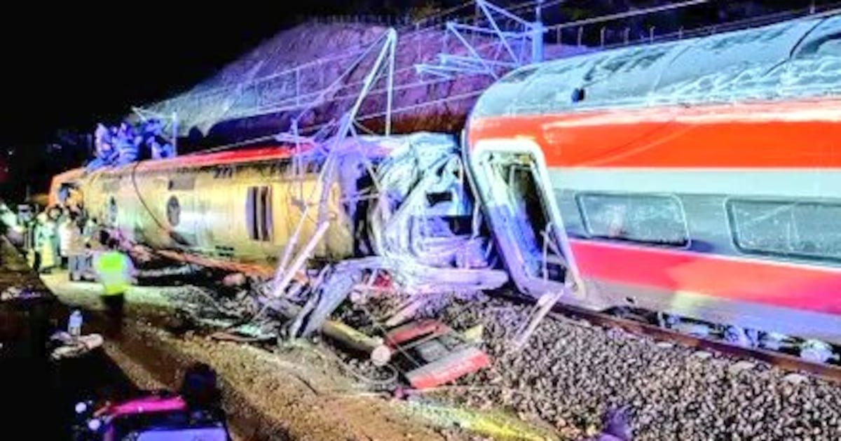 Investigación del accidente ferroviario en España sostiene que el riel se fracturó antes del paso de tren