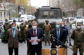 “Habrá un control muy riguroso e intenso”: Blumel y Espina anuncian plan especial con más de 14 mil efectivos de FF.AA. y policías para el fin de semana largo en la capital