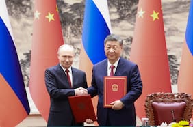 Xi y Putin exhiben su “inquebrantable” relación en Beijing aunque no acuerdan sobre gasoducto clave