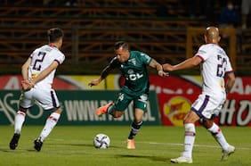 “Vulneración de sus derechos fundamentales de integridad síquica y de trabajo”: la millonaria demanda de Ubilla contra Wanderers