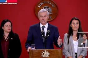 Kast firma proyectos de ley para combatir la violencia escolar y llama a la colaboración de todos los sectores políticos