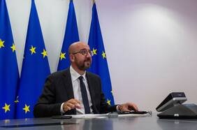 Cumbre de la UE es aplazada por caso de coronavirus en entorno del presidente de la Comisión Europea