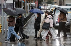 ¿A qué hora comienza a llover en Santiago? Esto dice el pronóstico