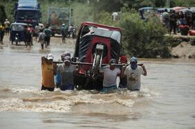 Lluvias torrenciales y olas de calor: las emergencias climáticas que complican a Lima y Buenos Aires