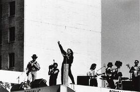 “Where the streets have no name”: cuando U2 paró el tráfico por un video