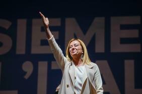 Meloni: El delicado equilibrio de sus seis meses al mando de Italia