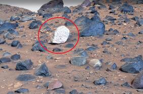 “Nunca antes vista”: rover de la Nasa descubre algo intrigante y fuera de lugar en Marte
