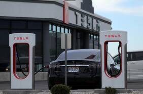 Interés por los autos eléctricos empieza a caer