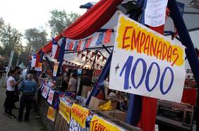 Encuesta: a mes y medio de las Fiestas Patrias casi la mitad de los trabajadores no sabe si tendrá aguinaldo