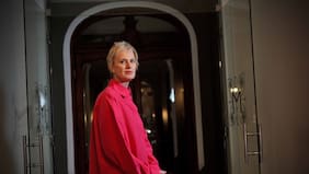 Santiago en 100 Palabras celebra el Día del Libro con entrega gratuita de libros y encuentro con Siri Hustvedt