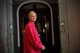 Santiago en 100 Palabras celebra el Día del Libro con entrega gratuita de libros y encuentro con Siri Hustvedt