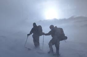 Con drones y helicóptero: intensifican labores de búsqueda de joven desaparecido en los Nevados de Chillán