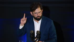 Presidente Boric envía mensaje a Kast para que mantenga la política de trenes en su gobierno: “Chile no se inventa de cero”