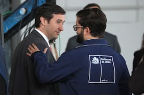 La conjetura de Ramírez sobre Boric al compartir entrevista en que se insulta a Kast: “Yo creo que estaba curado”