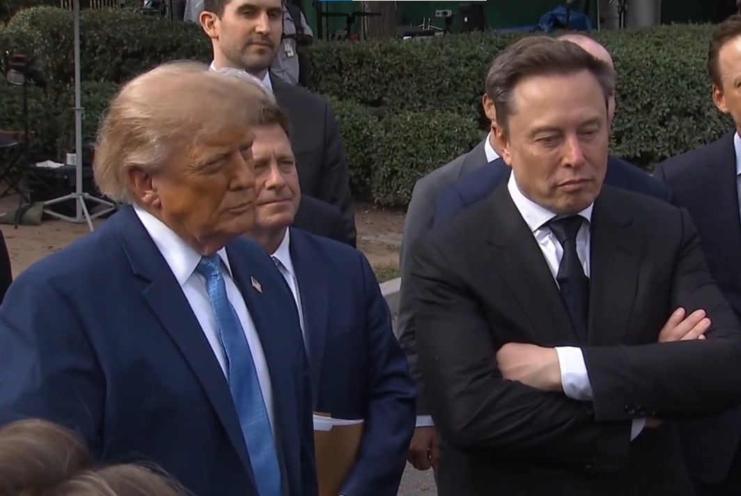 Trump ordena renombrar la Inteligencia Artificial como “Superinteligencia” en comunicaciones oficiales de EE.UU.