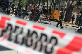 Cinematográfico asalto a camión de valores: sujetos sustraen vehículo, lo escoltan y ejecutan “puesta en escena” para abrirlo