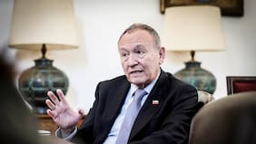 UDI-PNL cuestionan reunión del gobierno con el FA-PC y piden que García se concentre en ordenar a la derecha