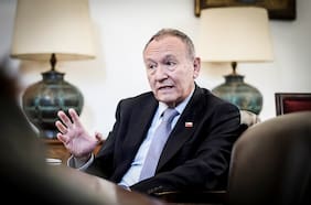 UDI-PNL cuestionan reunión del gobierno con el FA-PC y piden que García se concentre en ordenar a la derecha