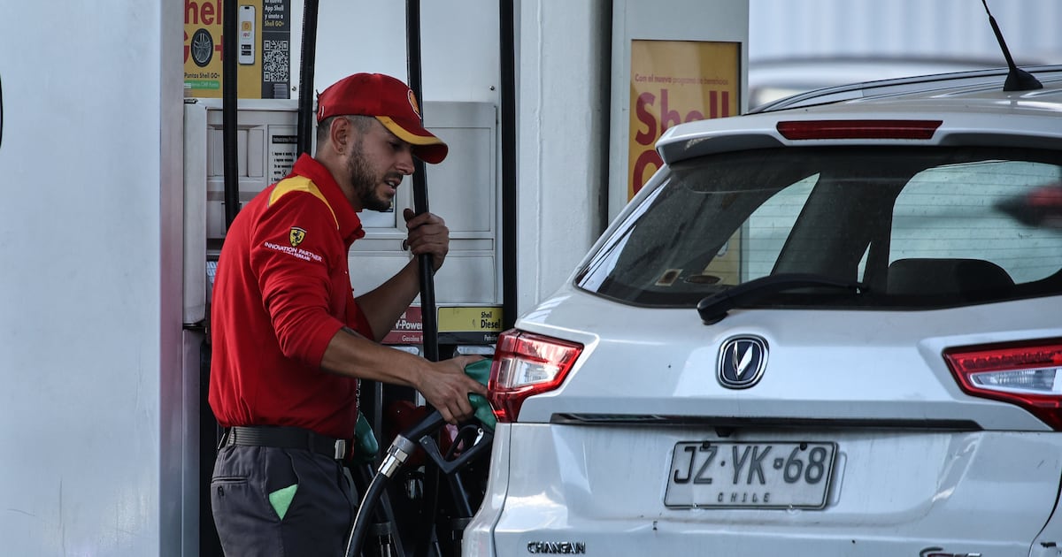 Fuel concrete price drop announced by Quiroz: 93 octane benzine low $95 and diesel $117 - The Third
