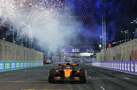 Piastri da un golpe de autoridad ante Verstappen para ganar el GP de Arabia Saudita y ser el nuevo líder de la Fórmula 1