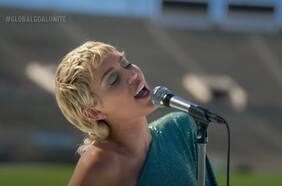 Los Beatles versión country: Miley Cyrus realiza cover de Help!