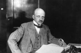 Un verdor terrible: así es el libro chileno que quedó en la lista final del Booker Prize Internacional