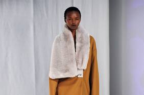 Crítico y expansivo