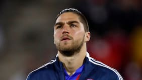 Deja atrás su etapa en Auxerre: Francisco Sierralta tiene nuevo club en Europa