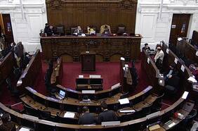 Instalación, vicepresidencias y abstenciones: Los hitos de una semana clave en la Convención