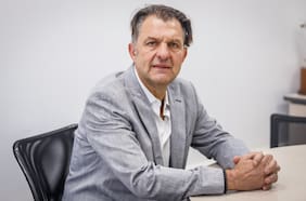 Aníbal Mosa detalla cómo será el proceso de desvinculación de Jorge Almirón de Colo Colo