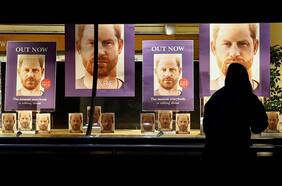 Doble estándar y de mal gusto: las críticas al libro del príncipe Harry