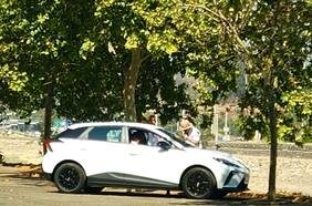 Espiado: MG pasea su nuevo hatchback eléctrico en Chile y ya tiene precio