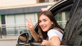 Trámites de licencias clase B entre jóvenes crecen 3,5% en Chile