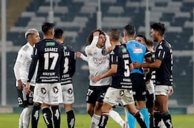 Osorio le quita el piso a Véjar: “Es una acción imprudente y debió ser penal para Colo Colo”