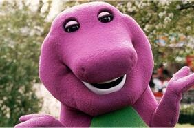Barney el dinosaurio regresa a la TV, pero luce extremadamente diferente