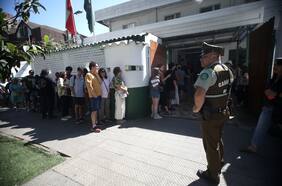Segunda vuelta de gobernadores: Carabineros informa de 33 personas detenidas y más de 503 mil excusas