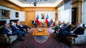 Ministro Pérez Mackenna valora cita con excancilleres y destaca que la defensa de intereses de Chile “debe ser una sola”