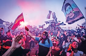 Octubristas v/s noviembristas: las dos miradas que se enfrentan dentro y fuera de la Convención