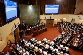 Licitación para test de drogas al Presidente, ministros y subsecretarios sufre revés y gobierno abre nuevo proceso