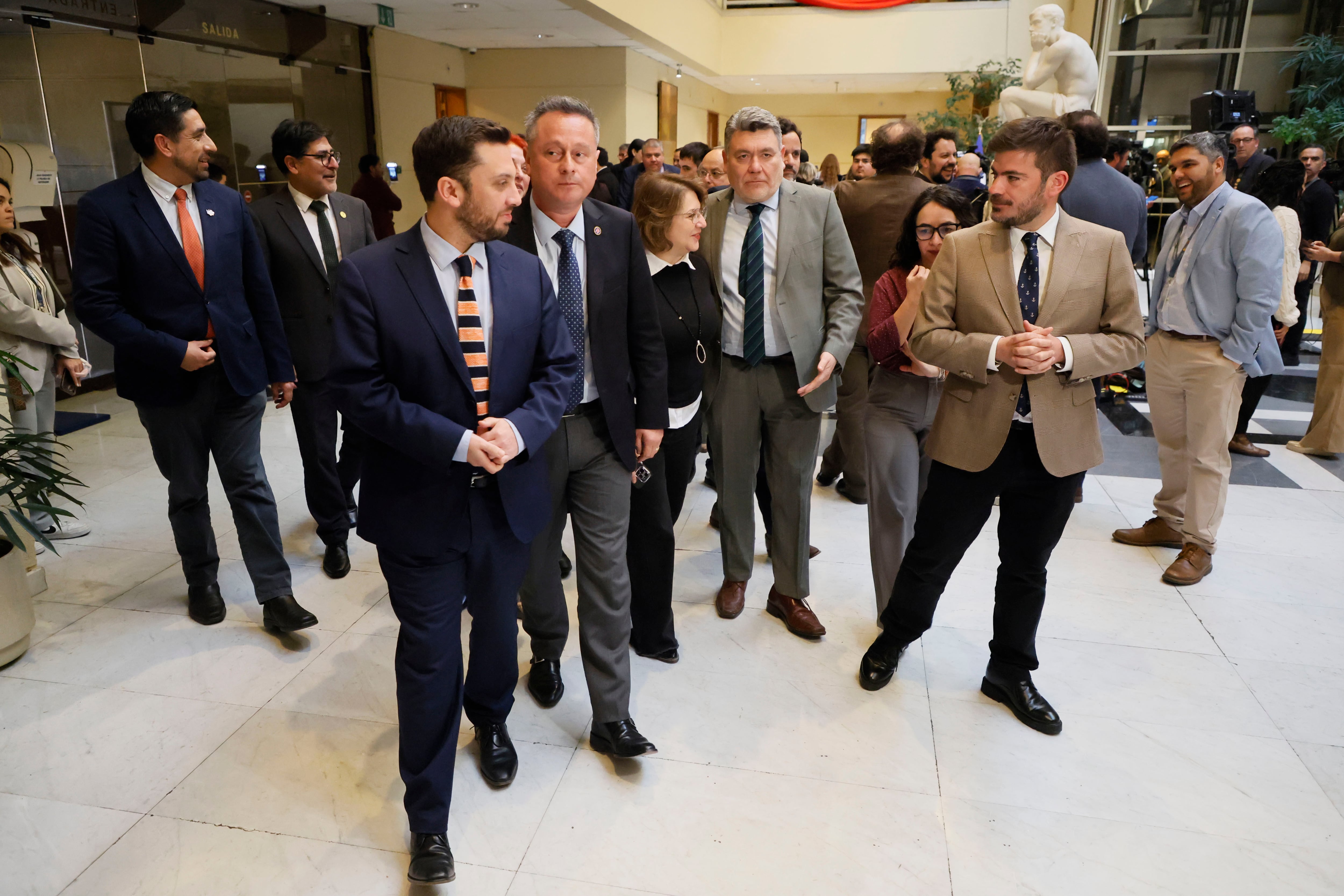Las dudas en la izquierda con la interpelación al canciller que impulsa el diputado Nelson Venegas (PS)