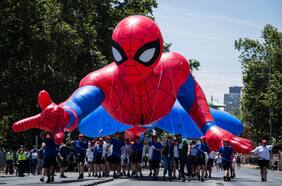 Paris Parade 2024: fecha, recorridos y detalles del desfile navideño en Santiago