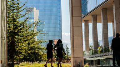 CMF: la participación de mujeres disminuye en cargos mayores en las empresas y sigue siendo baja en directorios