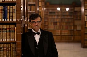 Javier Cercas ingresa a la RAE con potente discurso: “Un escritor de verdad puede ser cualquier cosa, menos un idiota”
