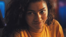 El tibio regreso de Euphoria: sin Jules y con una dedicatoria a sus actores fallecidos