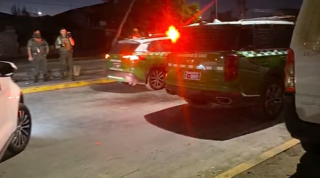 Carabineros recupera vehículos robados y detiene a cinco sujetos en La Pintana