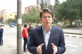 La trayectoria política de Miguel Uribe Turbay, el precandidato presidencial que fue baleado en Colombia