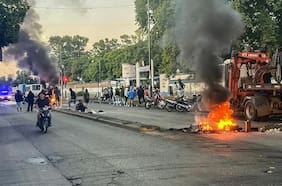 Miembros de la Policía de Rosario se manifiestan en reclamo por mejores condiciones salariales y laborales