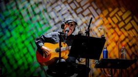 Silvio Rodríguez emociona al Movistar Arena con sus clásicos y su vigencia