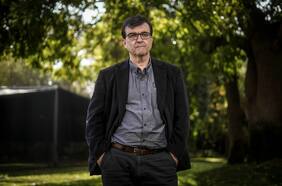 Javier Cercas, escritor español: “La impostura es muy habitual en el mundo político”