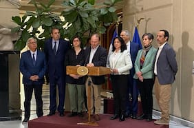 Grupo parlamentario Chile-Palestina se reúne con embajadora Baboun y anuncia proyecto de acuerdo para condenar situación en Gaza